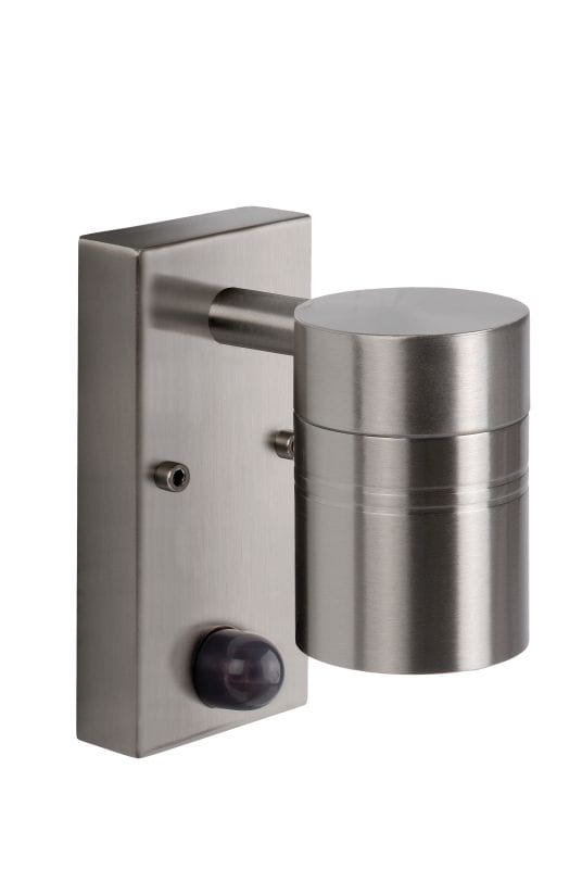 Kinkiet elewacyjny Arne z czujnikiem ruchu w kolorze satynowym. Okrągła głowica zamontowana na prostokątnej podstawie, z widocznym czujnikiem na dole. Produkt ma nowoczesny design, idealny do oświetlenia zewnętrznego.