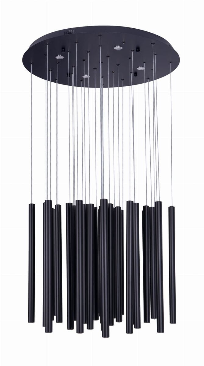 Czarna lampa wisząca Organic LED z 33 punktami świetlnymi, składająca się z długich cylindrycznych elementów zawieszonych na cienkich linkach. Okrągła osłona montażowa na górze, minimalistyczny design, idealna do nowoczesnych wnętrz.