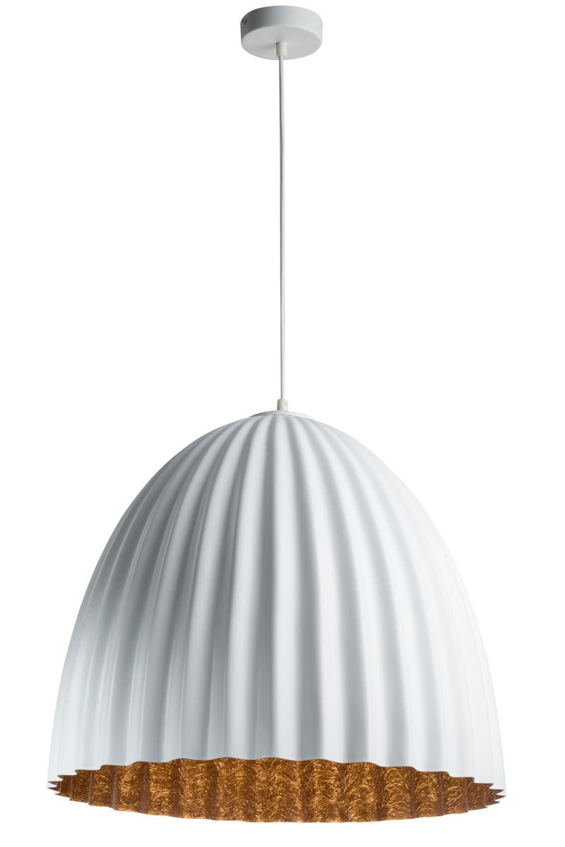 Lampa wisząca Telma 1-punktowa w kolorze białym z miedzianym wykończeniem. Posiada okrągły klosz z falistą teksturą, zwisający na białym przewodzie. Klosz ma kształt kopuły, z miedzianą krawędzią, tworząc elegancki kontrast.