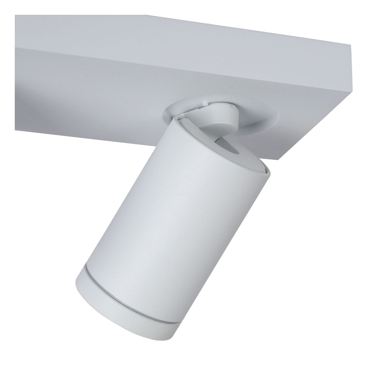 Biała lampa sufitowa Taylor IP44 z trzema punktami świetlnymi. Każdy reflektor ma cylindryczny kształt, zamocowany na prostokątnej podstawie. Widoczny detal mocowania, gładka powierzchnia, minimalistyczny design.