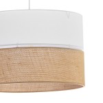 Lampa wisząca Linobianco 3-punktowa w kolorze białym i juta. Okrągły klosz z białego materiału i dolna część z teksturowanej jutowej tkaniny. Ujęcie z przodu, ukazujące detale wykończenia oraz konstrukcję.