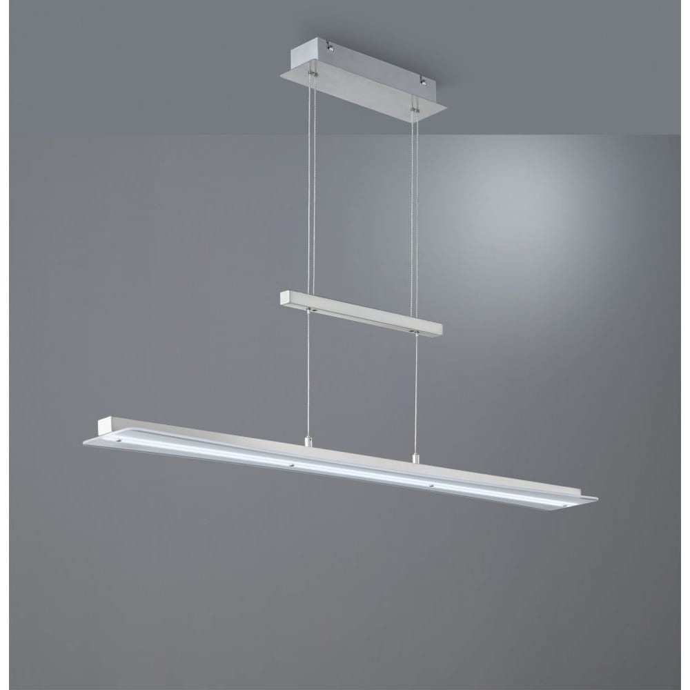 Lampa wisząca LED Smash w kolorze niklowym, jednolita, nowoczesna konstrukcja. Długi, prostokątny klosz z zamontowanymi diodami, zawieszona na regulowanych linkach. Montaż sufitowy, idealna do nowoczesnych wnętrz. Tło szare.