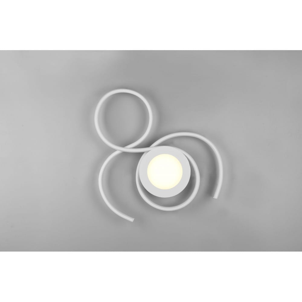 Biała lampa sufitowa LED Jive L z dwoma punktami świetlnymi, posiadająca okrągły klosz z białym światłem i elastyczne białe przewody w artystycznym układzie. Ujęcie z góry na szarym tle.