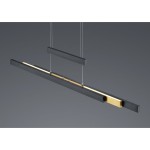 Trajan LED lampa wisząca 3-punktowa w czarnym kolorze z mosiężnymi akcentami. Produkt zawiera dwa długie prostokątne elementy i jeden krótszy, zawieszone na cienkich linkach. Całość ma nowoczesny, minimalistyczny design.