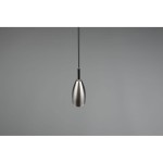 Lampa wisząca Farin 1-punktowa w kolorze niklowym, o kształcie stożkowym, zawieszona na cienkim kabelku. Ujęcie frontalne, na jednolitym tle. Wysoka, metaliczna obudowa z czarnym mocowaniem.