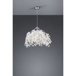 Lampa wisząca Leavy 1-punktowa w kolorze chromu z białymi, liściastymi zdobieniami. Ułożona w kształcie klosza, zawieszona na cienkim przewodzie. Tło w odcieniach szarości, podkreślające nowoczesny design.