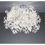 Lampa sufitowa Leavy 3-punktowa w kolorze chromu, z dekoracyjnymi elementami w kształcie białych liści. Produkt zamontowany na suficie, tworzy efektowne oświetlenie, idealne do nowoczesnych wnętrz.