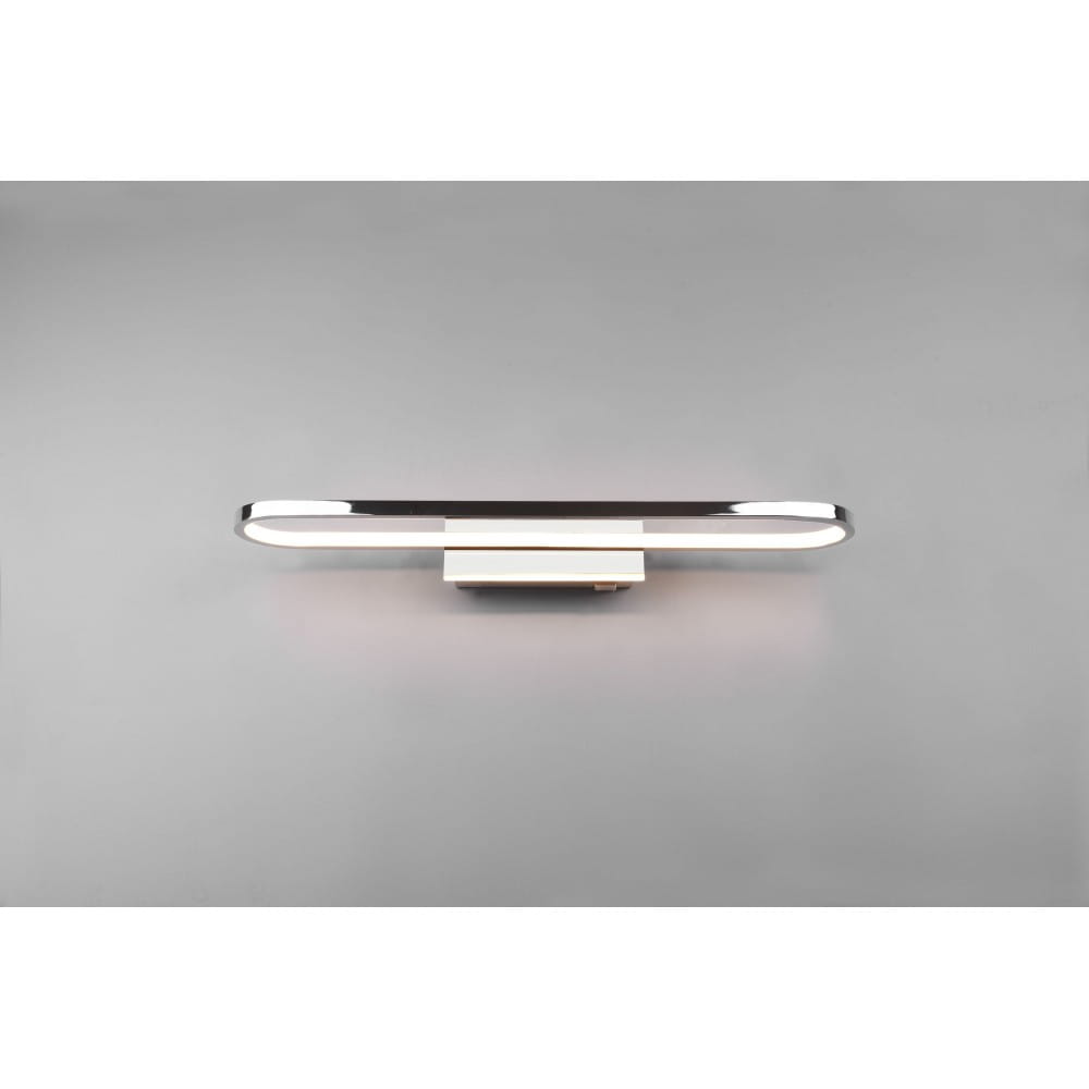 Kinkiet łazienkowy Gianni LED IP44 w kolorze chromu, o długości 60 cm i mocy 22W. Posiada prostą, nowoczesną formę z podświetleniem LED, montowany na ścianie. Elementy metalowe błyszczące, w tle szare.