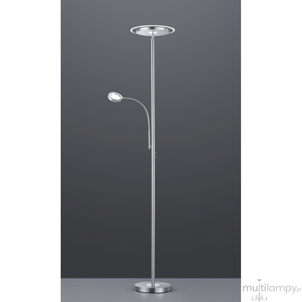 Dwupunktowa lampa podłogowa Ackbar w kolorze niklu, z prostą, metalową konstrukcją. Główna lampa na okrągłej podstawie oraz elastyczne ramię z mniejszym źródłem światła, skierowane w dół. Tło w jednolitej szarości podkreśla nowoczesny design.