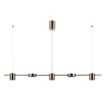 Lampa wisząca Remdal LED 5-punktowa w kolorze mosiądzu. Posiada pięć okrągłych źródeł światła zawieszonych na cienkich linkach. Ujęcie z przodu, na białym tle, ukazuje elegancki design oraz minimalistyczny styl.