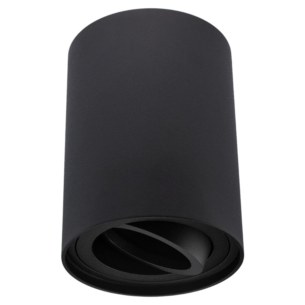 Lampa sufitowa Deba w formie czarnej tuby, wykonana z matowego materiału. Ujęcie frontalne, ukazujące cylindryczny kształt oraz otwór w górnej części, zapewniający kierunkowe oświetlenie. Idealna do nowoczesnych wnętrz.