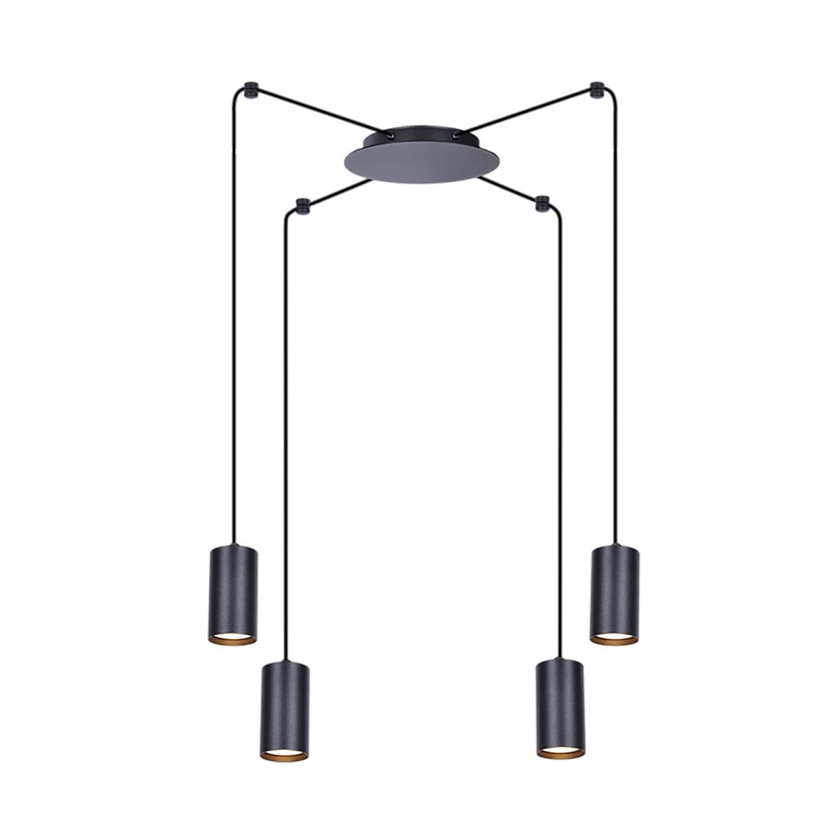 Czarna lampa wisząca Puerto z czterema punktami świetlnymi, zawieszona na cienkich linkach. Klosze mają cylindryczny kształt z wewnętrzną złotą powłoką, zawieszone z równą odległością od centralnej podstawy. Prosty, nowoczesny design.