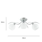 Lampa sufitowa Sting 3-punktowa w kolorze chromu. Posiada trzy białe, szklane klosze o okrągłym kształcie z delikatnym wzorem. Wymiary: wysokość 25 cm, szerokość 65 cm. Ujęcie frontalne, ukazujące elegancki design i detale montażowe.