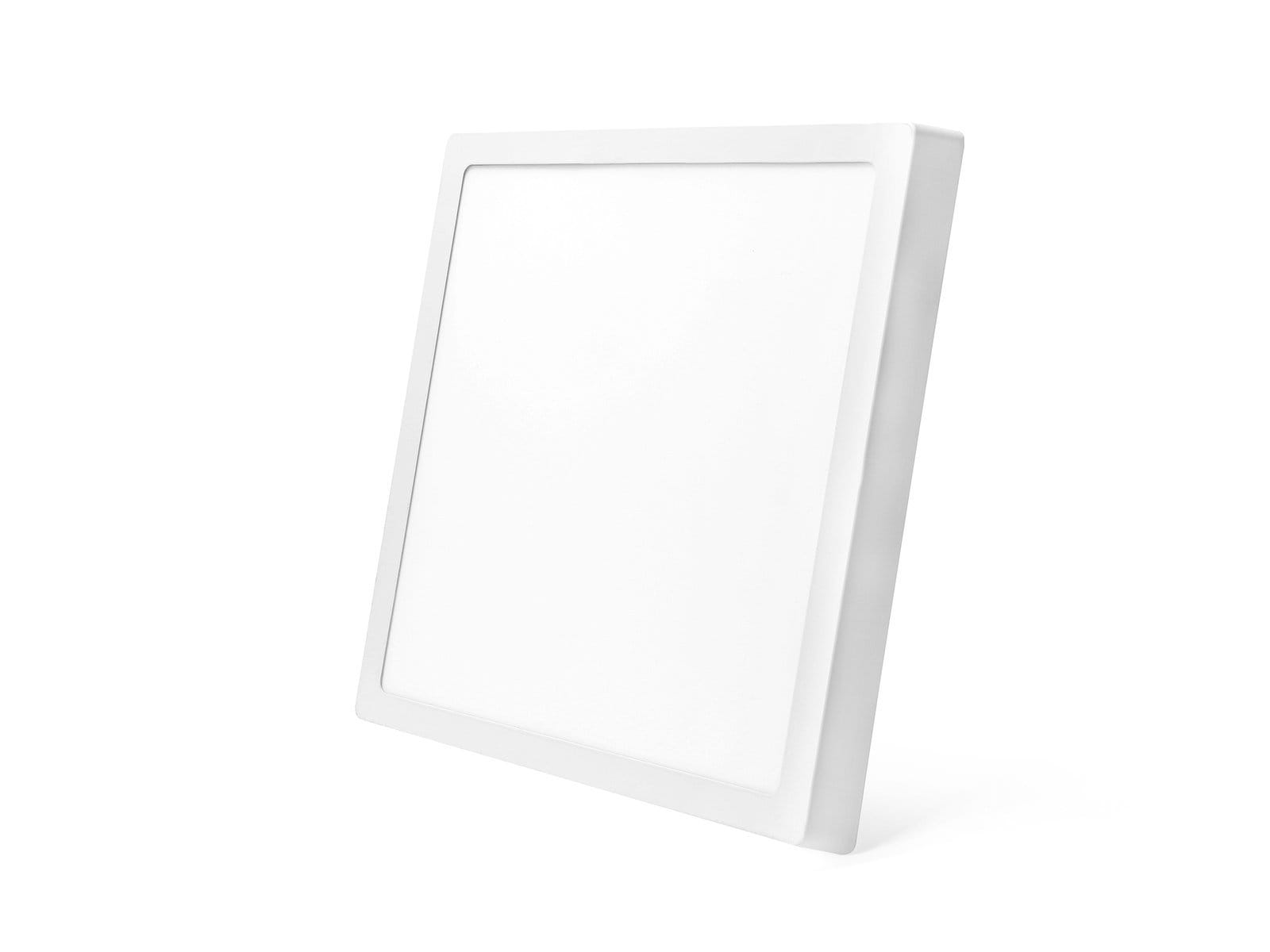 Panel LED natynkowy kwadratowy, biały, o wymiarach 28x28 cm i mocy 24W. Ujęcie pod kątem, z widoczną gładką, matową powierzchnią. Idealny do oświetlenia wnętrz w neutralnej barwie 4000K.