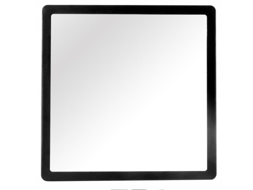 Panel LED natynkowy w kształcie kwadratu, o wymiarach 28x28 cm, kolor czarny. Posiada matową powierzchnię. Ujęcie frontalne, pokazujące prostokątny kształt oraz cienką ramkę. Idealny do montażu w różnych wnętrzach.