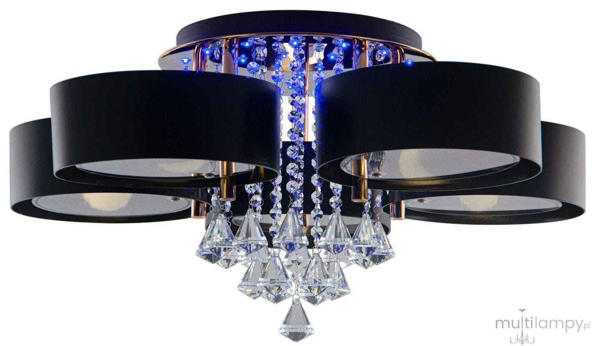 Lampa sufitowa Antila E27 z pięcioma czarnymi kloszami, dekorowana kryształowymi zwisami. Elementy złote, z pilotem do sterowania. Całość w widoku frontalnym, z detalami oświetleniowymi. Idealna do nowoczesnych wnętrz.