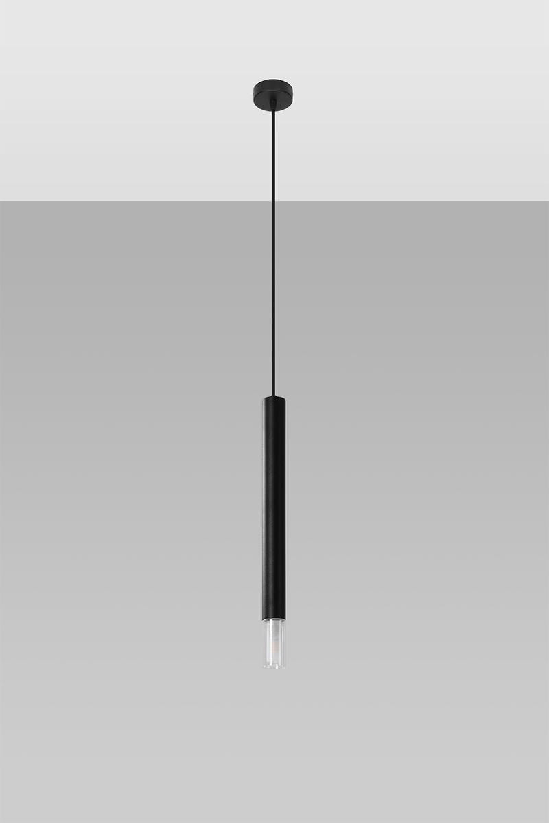 Czarna lampa wisząca Wezyr 1-punktowa SL.0960, o cylindrycznym kształcie, zawieszona na cienkim przewodzie. Posiada przezroczystą żarówkę na dolnym końcu. Produkt prezentowany na jednolitym tle.