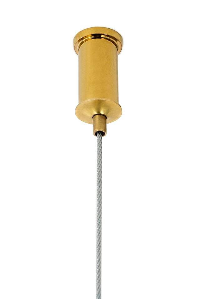 Złota lampa wisząca Ring D60 z jednym punktem świetlnym. Widok z dołu, pokazujący metalowy klosz i stalowy kabel. Klosz ma gładką, błyszczącą powierzchnię, z okrągłą podstawą. Idealna do nowoczesnych wnętrz.