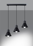 Lampa wisząca 3-punktowa w kolorze czarnym z metalowymi kloszami w kształcie stożka. Klosze zawieszone na cienkich linkach z centralnym mocowaniem. Światło emitowane przez białe żarówki. Tło w odcieniach szarości.