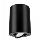 Lampa sufitowa Valse w formie czarnej tuby, z okrągłym źródłem światła w dolnej części. Ujęcie z boku, pokazujące gładką, matową powierzchnię oraz charakterystyczny kształt. Produkt montowany na suficie.