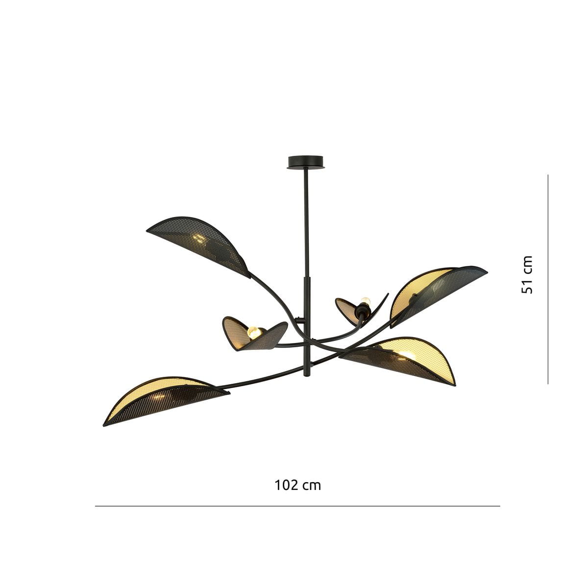 Czarna lampa sufitowa Lotus 6-punktowa z złotymi kloszami, o wymiarach 102 cm szerokości i 51 cm wysokości. Elementy w kształcie liści, z metalową konstrukcją, zawieszona na cienkim przewodzie. Idealna do nowoczesnych wnętrz.