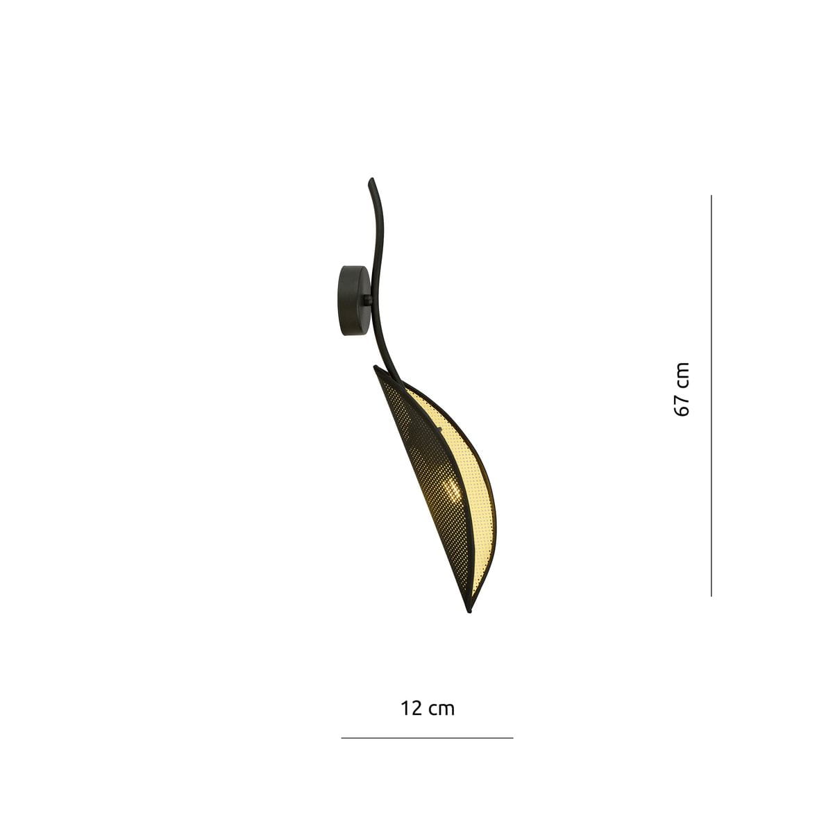 Kinkiet Lotus 1-punktowy w kolorze czarnym i złotym, o wysokości 67 cm i szerokości 12 cm. Zawieszony na ścianie, z unikalnym, asymetrycznym kształtem oraz siatkowatą osłoną, która rozprasza światło.