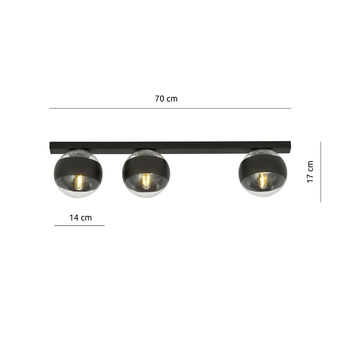 Czarna lampa sufitowa 3-punktowa Fit z trzema okrągłymi kloszami, umieszczona na prostokątnej belce. Wymiary: długość 70 cm, wysokość 17 cm, głębokość 14 cm. Klosze mają półprzezroczystą górę i matowe wykończenie. Idealna do nowoczesnych wnętrz.