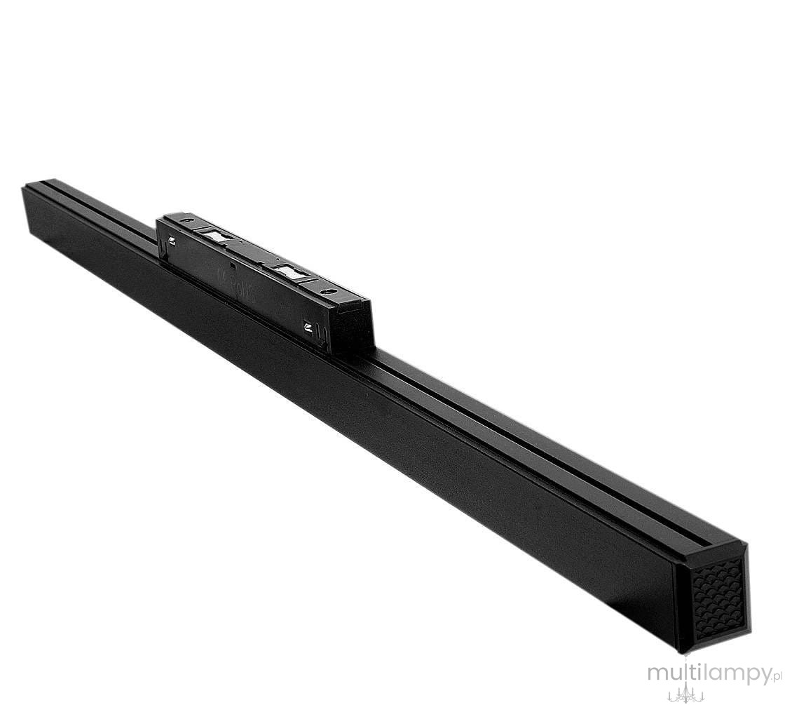 Lampa LED liniowa do szyny magnetycznej, czarna, o długości 60 cm i mocy 20W. Ujęcie z boku, ukazuje prostokątny kształt oraz gładką, matową powierzchnię. Widoczny element mocujący na górze. Idealna do oświetlenia przestrzeni.