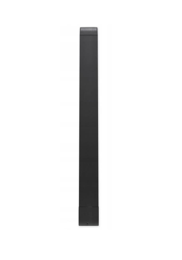 Lampa stojąca ogrodowa Rio LED H80 w kolorze czarnym, o prostokątnym, smukłym kształcie. Ujęcie frontalne, eksponujące gładką powierzchnię oraz dolną część lampy z widocznym mocowaniem. Idealna do oświetlenia przestrzeni zewnętrznych.