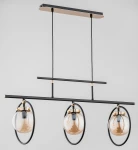 Lampa wisząca Vasido 3-punktowa w kolorze czarnym i złotym, z trzema szklanymi kloszami w formie kul. Ujęcie z przodu, produkt zawieszony na cienkich linkach, z metalowym stelażem w kształcie poziomego prostokąta.
