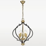 Lampa wisząca Nashville 5-punktowa, metalowa, w kolorze czarnym i złotym. Owalna konstrukcja z pięcioma źródłami światła w centralnej części. Zawieszona na złotej łańcuchu, z dekoracyjnym elementem u góry. Tło jasne, jednolite.