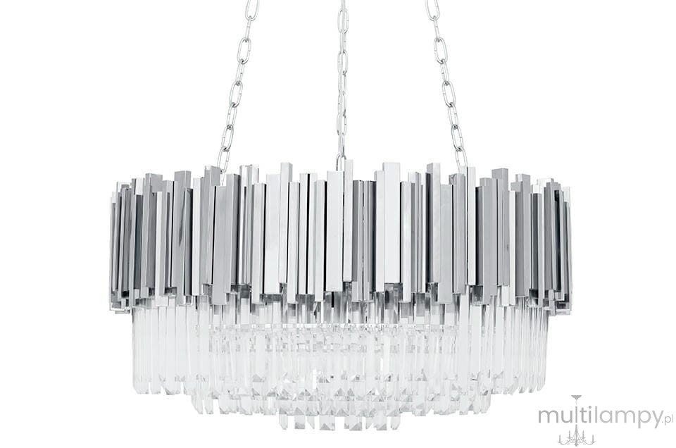 Srebrna lampa wisząca Imperial D80 z 16 punktami świetlnymi, o nowoczesnym designie. Wykonana z metalowych i szklanych elementów, składa się z prostokątnych paneli oraz wiszących kryształków, zawieszona na łańcuchu.