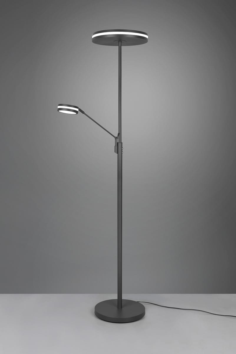 Antracytowa lampa podłogowa Franklin LED z dwoma punktami świetlnymi. Górna lampa okrągła, dolna z regulowanym ramieniem. Prosta, minimalistyczna konstrukcja na okrągłej podstawie, na jednolitym tle.