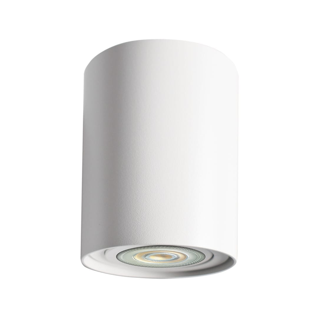 Bima Round lampa sufitowa 1-punktowa, biały cylinder z matowej powierzchni, montowana na suficie, z widocznym źródłem światła w dolnej części, o prostym, minimalistycznym designie.