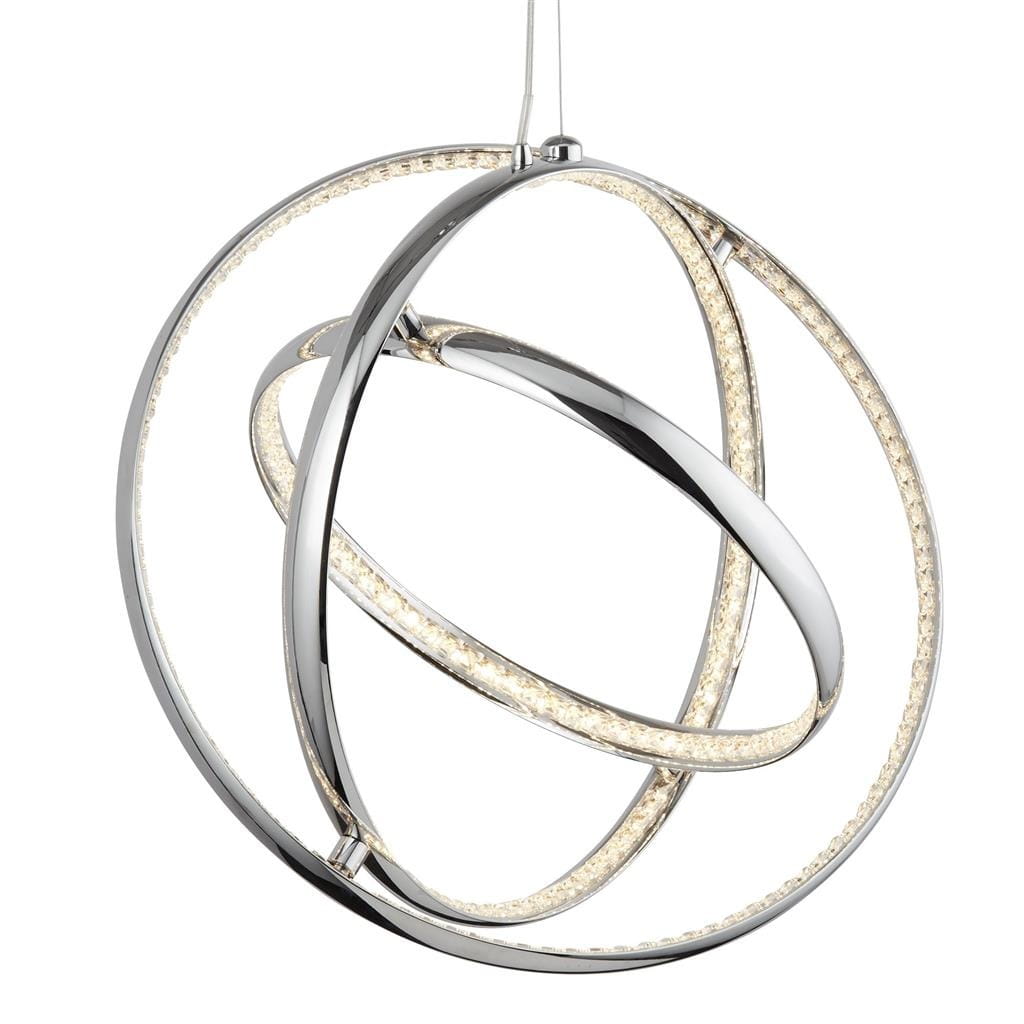 Lampa wisząca Rings LED 3-punktowa w chromie, składająca się z trzech okręgów o różnych średnicach, podświetlonych diodami LED. Zawieszona na cienkim przewodzie, idealna do nowoczesnych wnętrz.