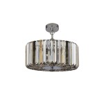 Lampa wisząca Chapeau 3-punktowa w chromie z przezroczystymi, prostokątnymi elementami. Okrągła podstawa z metalowym mocowaniem, zawieszona na łańcuchu. Efektowny design, idealna do nowoczesnych wnętrz.