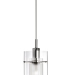 Lampa wisząca Duo I w kolorze srebrnej satyny z przezroczystym kloszem. Posiada metalowy uchwyt i jest zawieszona na cienkim przewodzie. Klosz ma cylindryczny kształt, z wyraźnie widoczną żarówką wewnątrz.