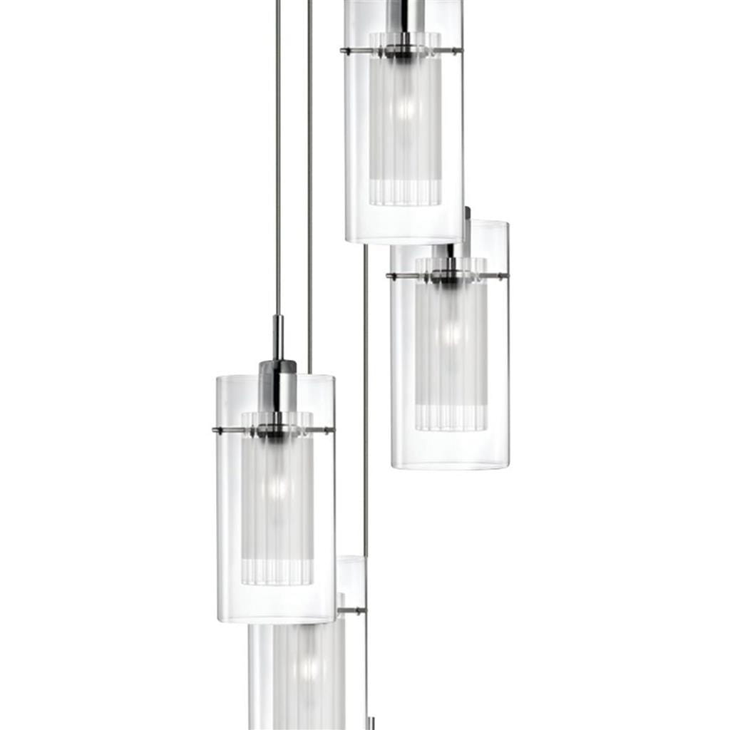 Lampa wisząca Duo I z pięcioma punktami świetlnymi, wykonana z przezroczystego szkła i srebrnej satyny. Produkt zawieszony na cienkich linkach, z cylindrycznymi kloszami z prążkowanego szkła, o minimalistycznym designie.