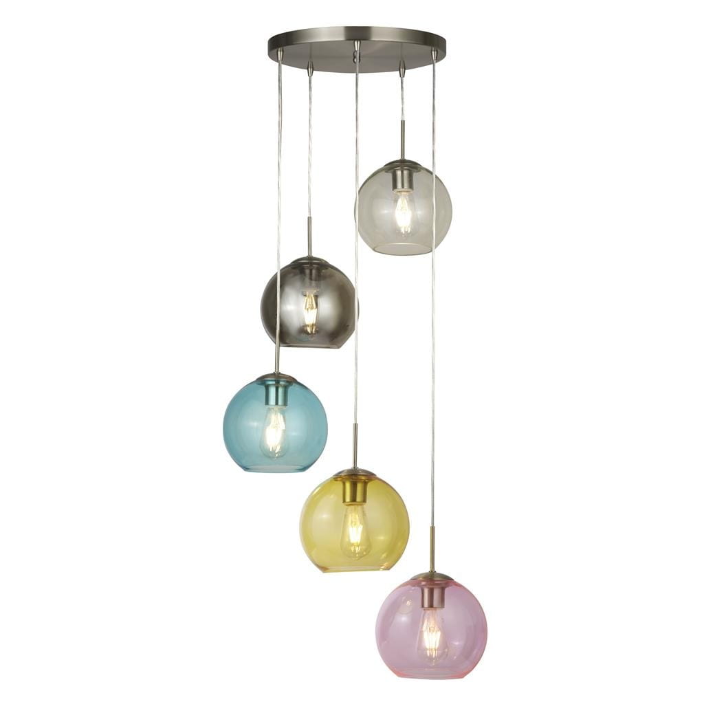 Lampa wisząca Mardi Gras 5-punktowa w kolorze srebrnej satyny z pięcioma kulistymi kloszami w kolorach: niebieskim, szarym, żółtym, różowym i przezroczystym. Wisi na cienkich linkach z okrągłym sufitem. Idealna do nowoczesnych wnętrz.