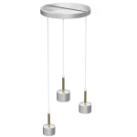Lampa wisząca Arena, 3-punktowa, w kolorze białym i złotym. Składa się z okrągłej podstawy i trzech okrągłych kloszy z metalowymi elementami. Klosze zawieszone na białych przewodach, z widocznymi złotymi mocowaniami. Ujęcie frontalne.