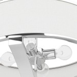 Lampa wisząca Gerdo Cromo 4-punktowa w chromowanej oprawie, z białym abażurem. Widok z góry, ukazujący cztery żarówki, metalowe elementy i teksturowaną tkaninę. Idealna do nowoczesnych wnętrz.