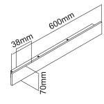 Kinkiet Ante Nero 60 LED w kolorze czarnym o wymiarach 600mm x 70mm x 38mm. Prosty, prostokątny design z widocznymi otworami montażowymi, idealny do nowoczesnych wnętrz. Produkt umieszczony w ujęciu z boku.