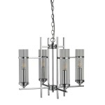 Lampa wisząca Milo 4-punktowa w kolorze chromu. Posiada cztery przezroczyste klosze w cylindrycznym kształcie, zamocowane na metalowej konstrukcji z prostymi liniami. Zawieszona na łańcuszku, idealna do nowoczesnych wnętrz.