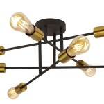 Lampa sufitowa Armstrong 8-punktowa w kolorze czarnym z satynowym mosiądzem. Ujęcie z dołu, pokazujące żarówki w metalowych oprawach. Konstrukcja z metalowych prętów w układzie krzyżowym, przytwierdzona do sufitu.