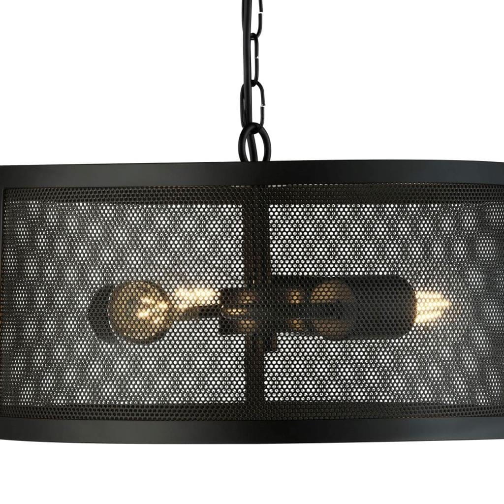 Czarna lampa wisząca Fishnet 3-punktowa z metalową siatką, prezentująca trzy źródła światła. Ujęcie z dołu, ukazujące szczegóły konstrukcji i wykończenia. Lampa zawieszona na łańcuchu, idealna do nowoczesnych wnętrz.