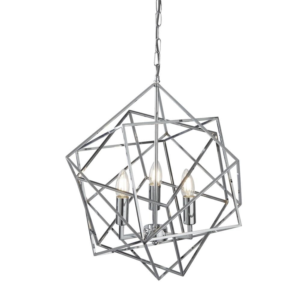 Lampa wisząca Cube 3-punktowa w chromowanej obudowie, o geometrycznej formie. Trzy źródła światła z przezroczystymi kloszami, zawieszona na łańcuchu, widok frontalny. Idealna do nowoczesnych wnętrz.