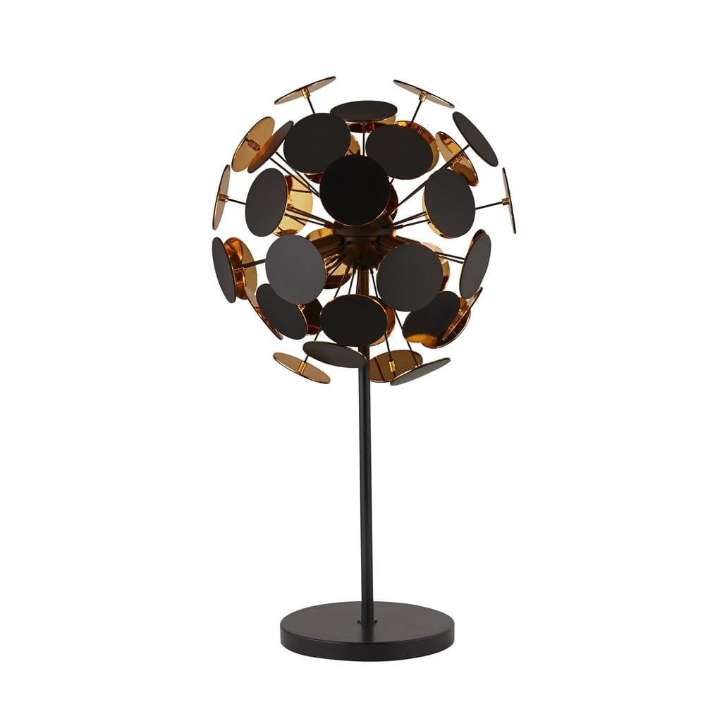 Czarna lampa stołowa 3-punktowa Discus z okrągłymi, lustrzanymi elementami w kształcie dysków, umieszczona na cienkim, metalowym stelażu z okrągłą podstawą. Ujęcie frontalne, prezentujące unikalny, nowoczesny design.