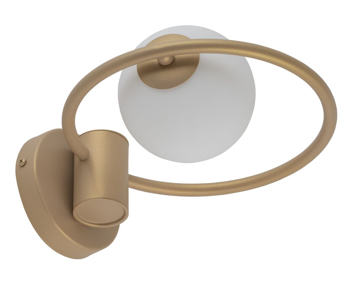 Kinkiet Aqua w kolorze złotym z okrągłą oprawą i białym kloszem. Ujęcie z boku, pokazujące cylindryczny element montażowy oraz zaokrąglony kształt. Prosta konstrukcja, idealna do nowoczesnych wnętrz.