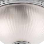Lampa sufitowa American Diner IP44, 2-punktowa, chromowana. Okrągła, mleczna klosz z teksturowaną powierzchnią, z widocznym chromowanym mocowaniem. Ujęcie z bliska, skupiające się na detalu klosza i wykończeniu.
