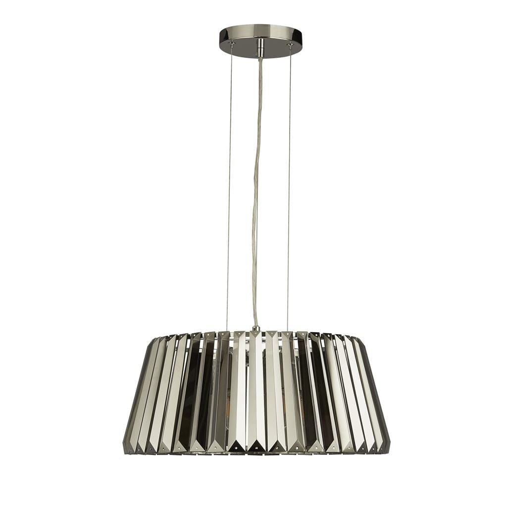 Lampa wisząca Tiara 5-punktowa w kolorze chromu z przydymionym kloszem. Posiada cylindryczny kształt z poziomymi, przeszklonymi elementami, zawieszona na cienkich żyłkach. Stworzona do nowoczesnych wnętrz, idealna do jadalni lub salonu.